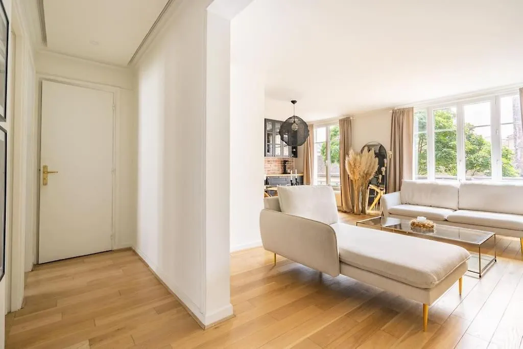 Big 753sq Tf, Close To Restaurants * Paris